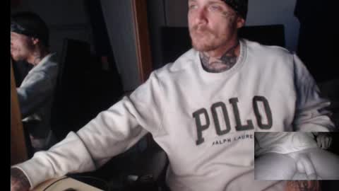 Snapshot of jake265897 chatting on 09.23.25 showingitoff online show from 09.23.25
