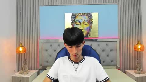 Snapshot of jake_evanss_ chatting on 09.08.25 JAKE online show from 09.08.25