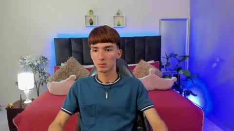 Snapshot of jake_evanss_ chatting on 05.01.26 JAKE online show from 05.01.26