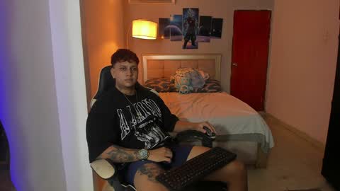 Snapshot of jake_pons chatting on 12.11.24 Jake Pons online show from 12.11.24