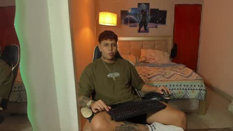 Snapshot of jake_pons chatting on 01.21.25 Jake Pons online show from 01.21.25