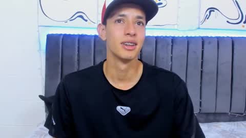 Hi guys im new 3 online show from 02.12.25