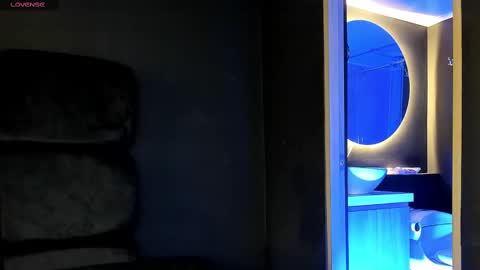 Snapshot of jakee_brown chatting on 03.07.25 Santiago online show from 03.07.25