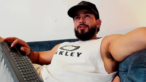 Snapshot of jakeskye chatting on 01.16.25 JakeSkye online show from 01.16.25