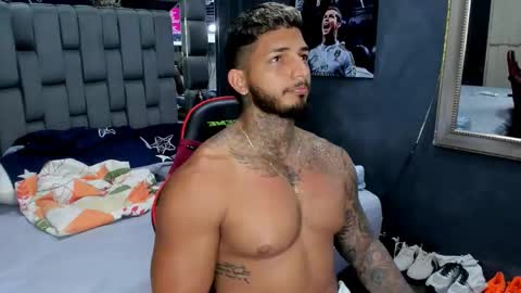 my name is sebas If you come here dont hesitate to say hello Im a guy who really likes having conversations and having hot online show from 02.16.26