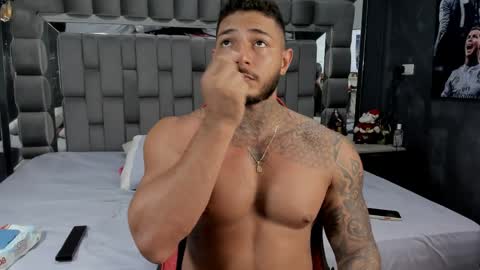 my name is sebas If you come here dont hesitate to say hello Im a guy who really likes having conversations and having hot online show from 03.30.26