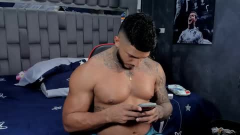 my name is sebas If you come here dont hesitate to say hello Im a guy who really likes having conversations and having hot online show from 04.14.26