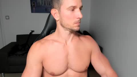 Muscle beast P online show from 12.15.24