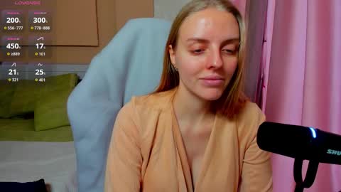 Snapshot of jam_cream chatting on 01.19.26 Sofia online show from 01.19.26