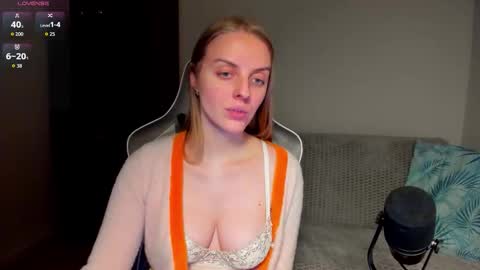 Snapshot of jam_cream chatting on 03.01.26 Sofia online show from 03.01.26