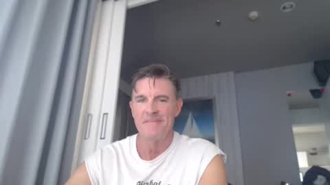 Snapshot of jam_on_it chatting on 02.15.25 JAM online show from 02.15.25