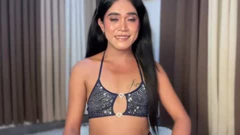 Snapshot of jamaica_pleasure chatting on 07.22.26 TINA online show from 07.22.26