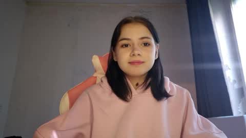 Snapshot of jamawoosley chatting on 05.30.26 Mila online show from 05.30.26