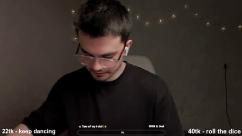 Snapshot of jame_flow chatting on 03.03.25 Hey there Im Jame online show from 03.03.25