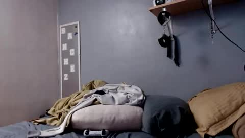 what you in too online show from 04.12.26