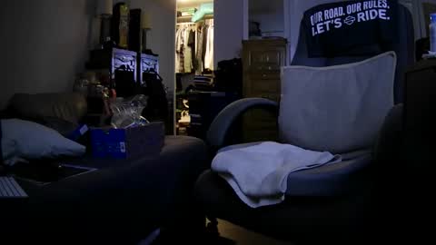 Snapshot of jamesbondage_0069 chatting on 02.11.26 James Bondage online show from 02.11.26