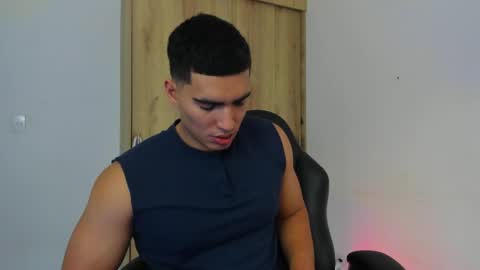 Snapshot of jamesgraay chatting on 12.19.24 James Gray online show from 12.19.24