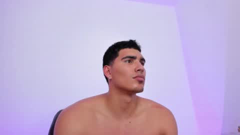 Snapshot of jamesgraay chatting on 01.26.25 James Gray online show from 01.26.25