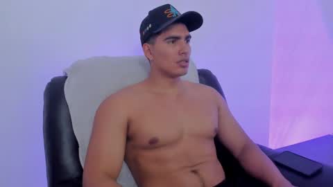 Snapshot of jamesgraay chatting on 02.26.25 James Gray online show from 02.26.25