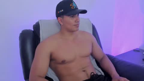 Snapshot of jamesgraay chatting on 02.28.25 James Gray online show from 02.28.25