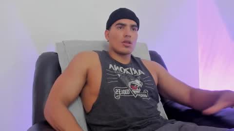 Snapshot of jamesgraay chatting on 03.03.25 James Gray online show from 03.03.25