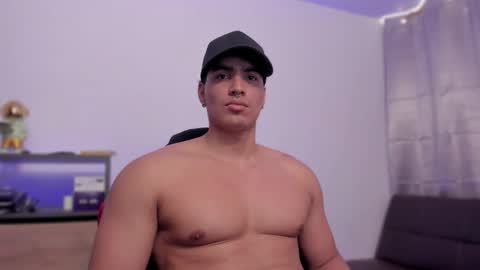 Snapshot of jamesgraay chatting on 09.12.25 James Gray online show from 09.12.25