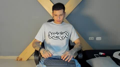 Snapshot of jamesinked_ chatting on 12.06.24 Jamesinked  online show from 12.06.24