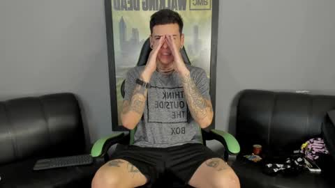 Snapshot of jamesinked_ chatting on 12.08.24 Jamesinked  online show from 12.08.24