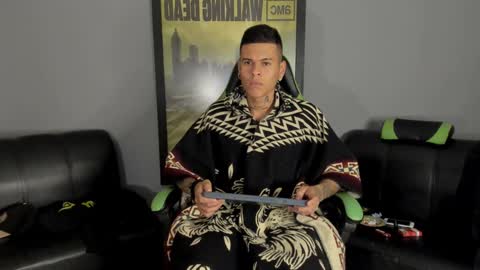 Snapshot of jamesinked_ chatting on 12.23.24 Jamesinked  online show from 12.23.24