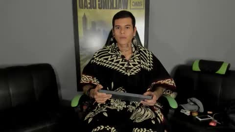 Snapshot of jamesinked_ chatting on 02.16.25 Jamesinked  online show from 02.16.25