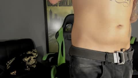 Snapshot of jamesinked_ chatting on 02.17.25 Jamesinked  online show from 02.17.25