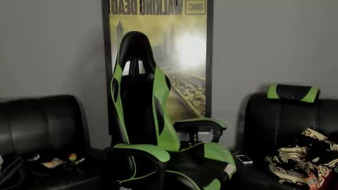 Snapshot of jamesinked_ chatting on 03.05.25 Jamesinked  online show from 03.05.25