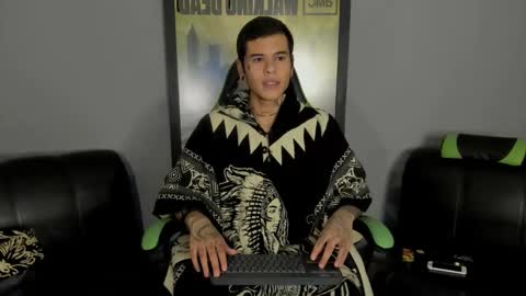 Snapshot of jamesinked_ chatting on 03.07.25 Jamesinked  online show from 03.07.25