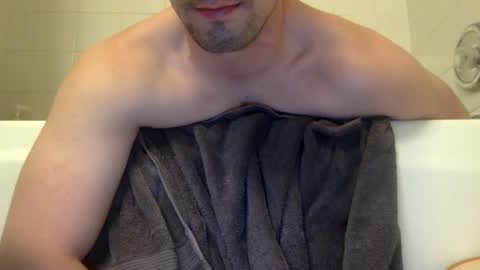 Snapshot of jamesnewtron chatting on 01.02.25 jamesnewtron online show from 01.02.25