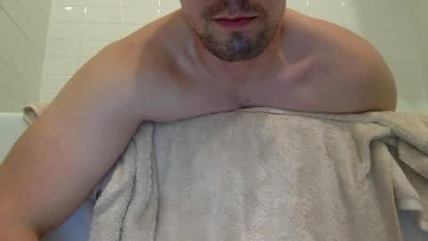 Snapshot of jamesnewtron chatting on 02.13.25 jamesnewtron online show from 02.13.25