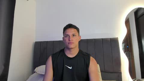 Snapshot of jamesowenn chatting on 04.07.26 James Owenn online show from 04.07.26
