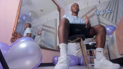 Snapshot of jamesparck chatting on 02.16.25 James online show from 02.16.25