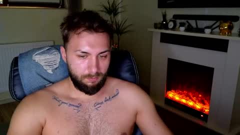 Snapshot of jamienoxus chatting on 05.12.26 Robbie online show from 05.12.26