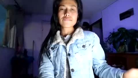 Snapshot of janariivera1 chatting on 10.30.25 janariivera1 online show from 10.30.25