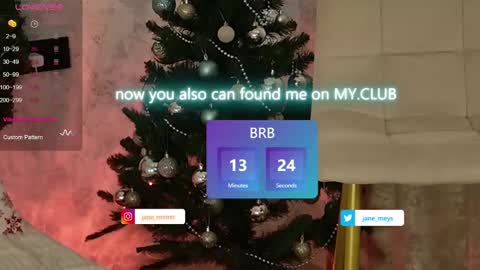 Snapshot of jane_meys chatting on 12.20.24 your kitty JANE roawww online show from 12.20.24