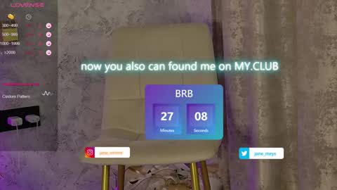 Snapshot of jane_meys chatting on 01.12.25 your kitty JANE roawww online show from 01.12.25