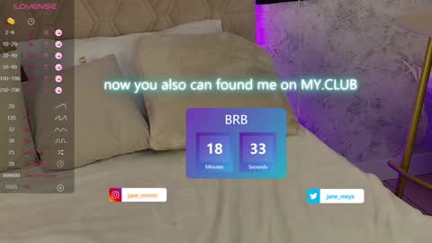 Snapshot of jane_meys chatting on 01.28.25 your kitty JANE roawww online show from 01.28.25