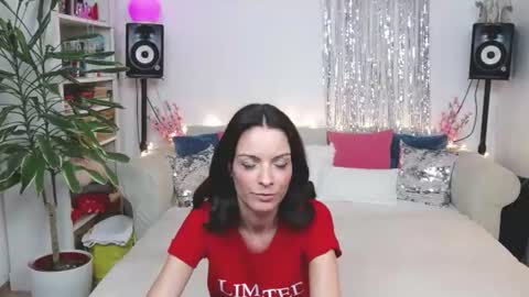 Snapshot of janedejay chatting on 06.10.26 JaneDejay online show from 06.10.26