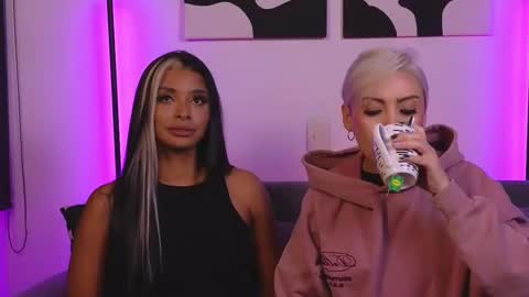 Snapshot of janehart_ chatting on 02.27.25 Jane online show from 02.27.25