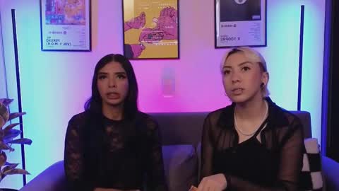 Snapshot of janehart_ chatting on 11.17.25 Jane online show from 11.17.25