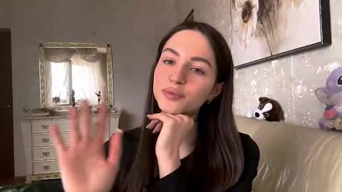 Kiki online show from 02.23.26