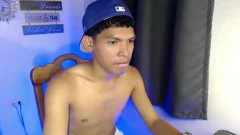 janlloyd04 online show from 09.30.25