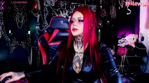 Snapshot of janna_ink chatting on 05.09.26 online show from 05.09.26
