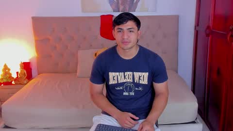 janomar01 online show from 12.22.25