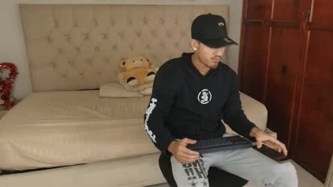 janomar01 online show from 03.04.26